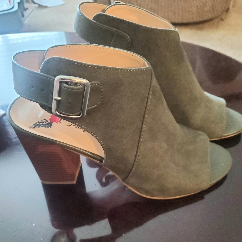 Penny Loves Kenny Womens Heel 7-1/2 M Olive Green